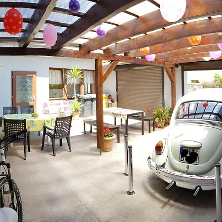 Gaestezimmer & Thon בית אירוח *