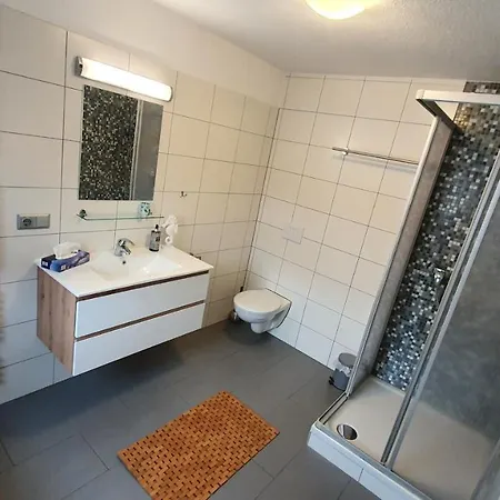 Gästezimmer&ferienwohnung Thon Privatunterkunft Herbsleben
