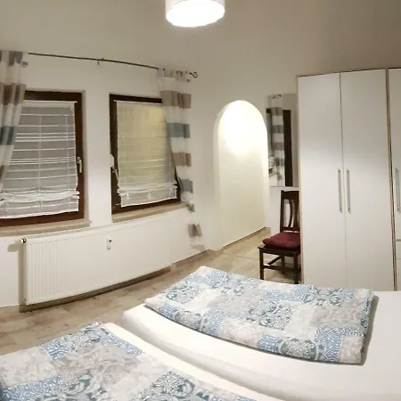 Gästezimmer&ferienwohnung Thon Privatunterkunft Herbsleben